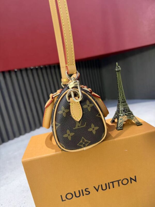 Stylish Fashion Carry Bag L302