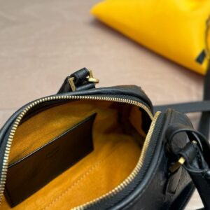 New Collection Fashion MCM Handbag MCM2511131 2 79ef4d4f