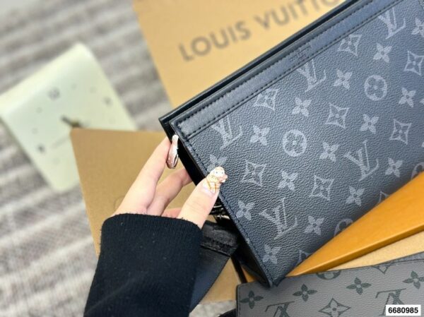Stylish Fashion Carry LV Handbag LV25111310
