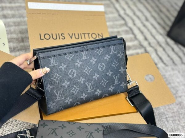 Stylish Fashion Carry LV Handbag LV25111310