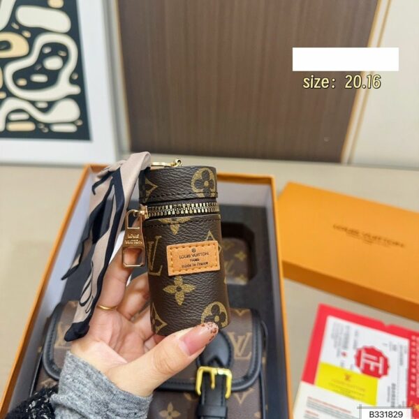 Stylish Fashion Carry LV Handbag LV2511135