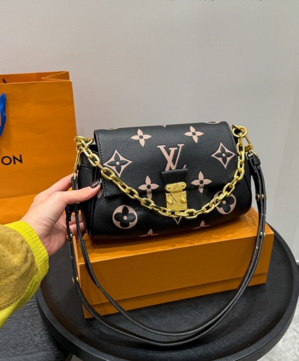 Stylish Fashion Carry LV Handbag LV2511132.1
