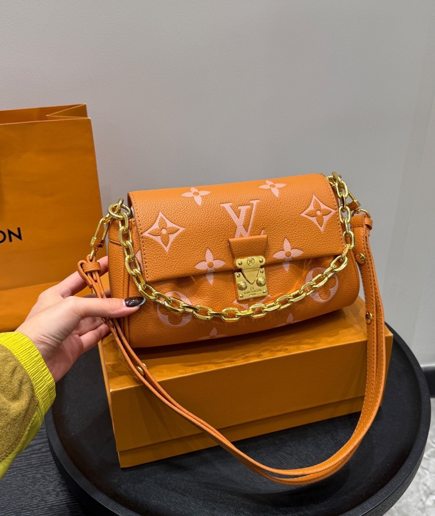 New Collection Fashion LV Handbag LV2511132 New Collection Fashion LV Handbag LV2511132