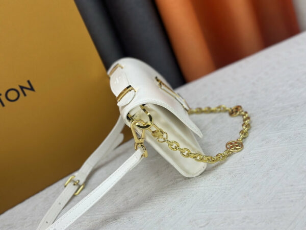 Chic Charm LV Handbag M12143-M12405