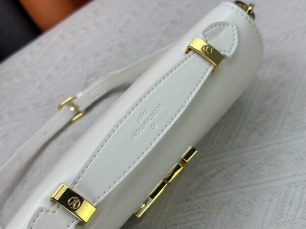 Chic Charm LV Handbag M12143-M12405