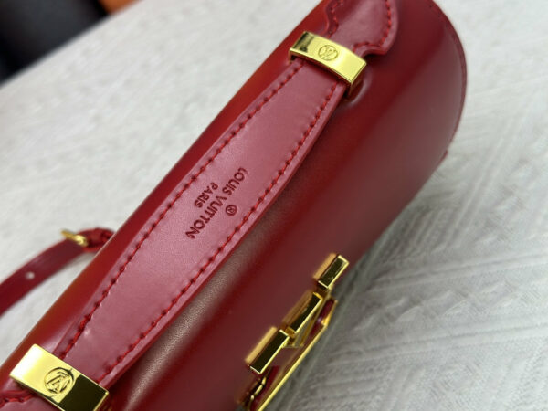 Chic Charm LV Handbag M12143-M12405