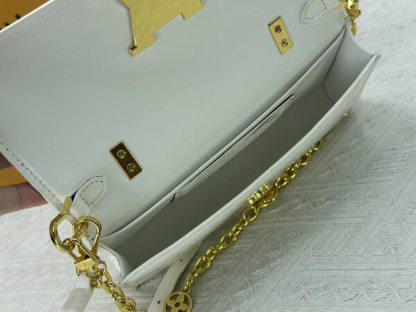 Chic Charm LV Handbag M12143-M12405