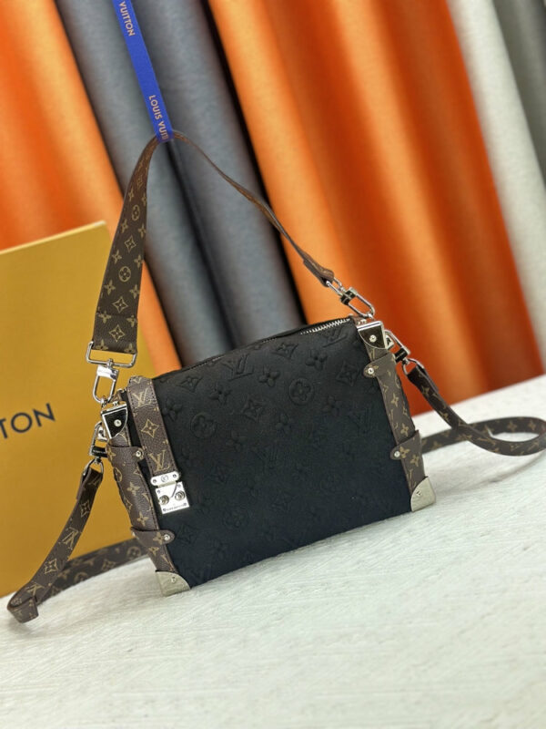Chic Charm LV Handbag M46907-M46358 Chic Charm LV Handbag M46907-M46358