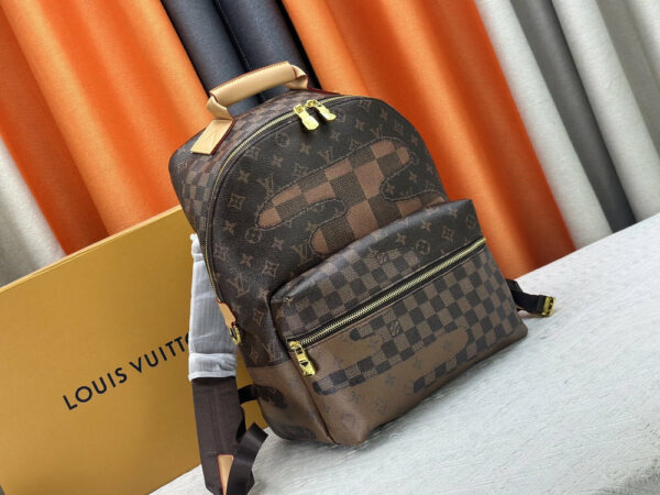Chic Charm LV Handbag M26130