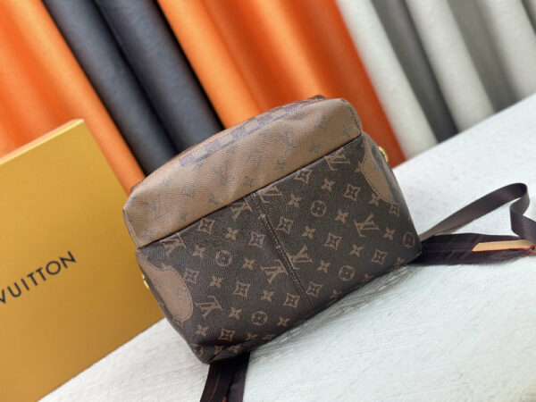 Chic Charm LV Handbag M26130