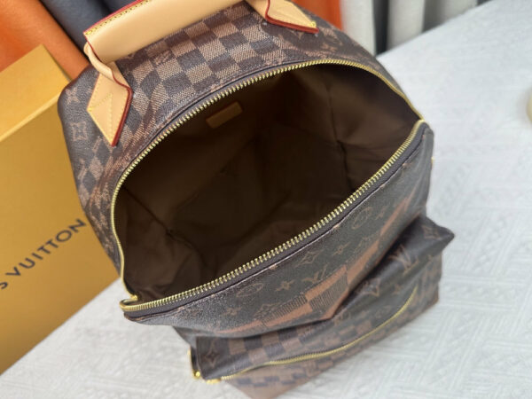 Chic Charm LV Handbag M26130
