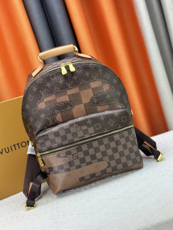 Chic Charm LV Handbag M26130