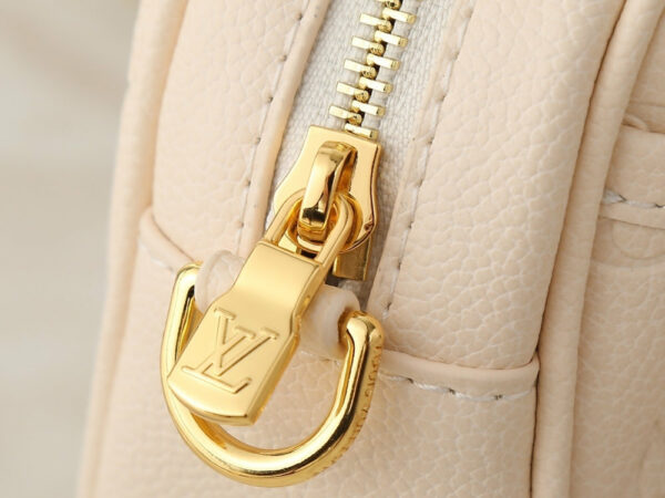 Chic Charm LV Handbag M25518-M26509 Chic Charm LV Handbag M25518-M26509