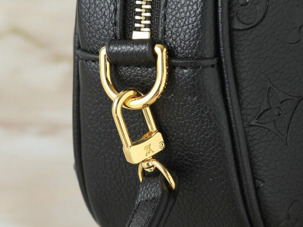 Chic Charm LV Handbag M25518-M26509 Chic Charm LV Handbag M25518-M26509