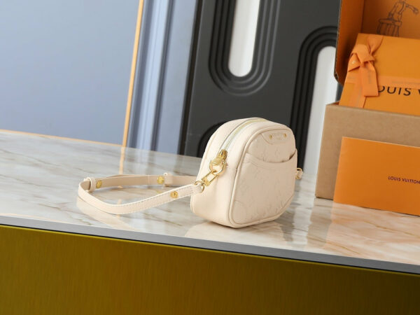 Chic Charm LV Handbag M25518-M26509 Chic Charm LV Handbag M25518-M26509