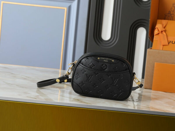 Chic Charm LV Handbag M25518-M26509 Chic Charm LV Handbag M25518-M26509