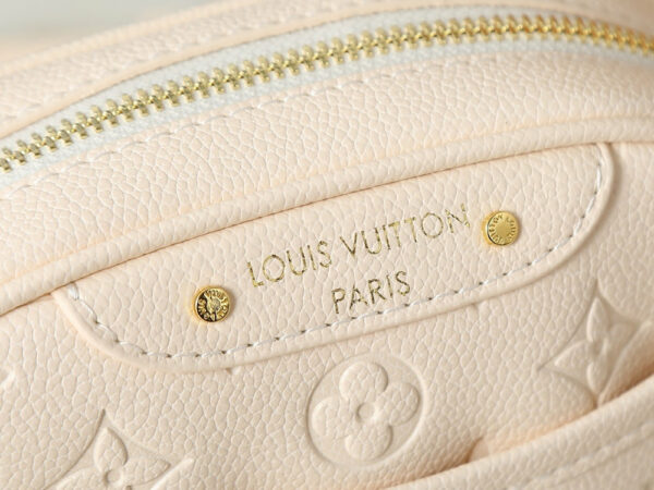 Chic Charm LV Handbag M25518-M26509 Chic Charm LV Handbag M25518-M26509