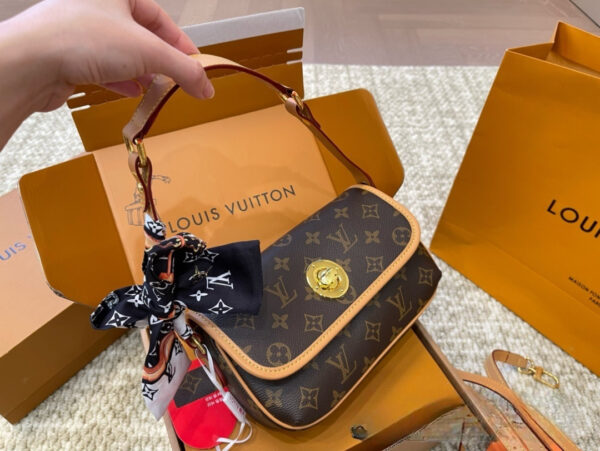 Stylish Fashion Carry Bag L5282 Stylish Fashion Carry Bag L5282