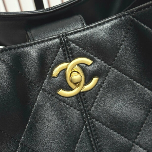 Stylish Fashion Carry CN Handbag 6100