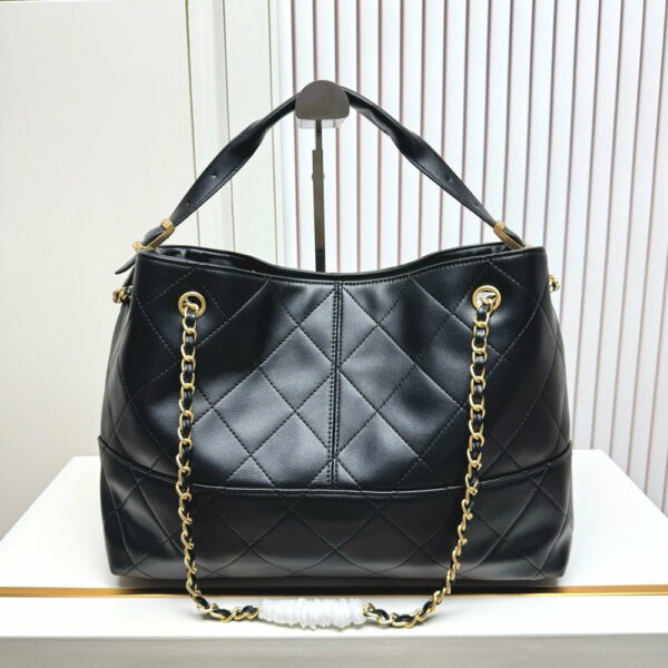 Stylish Fashion Carry CN Handbag 6100