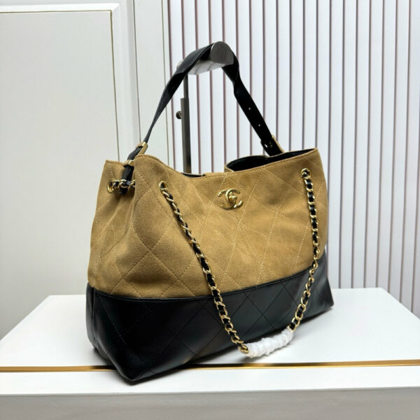 Stylish Fashion Carry CN Handbag 6100