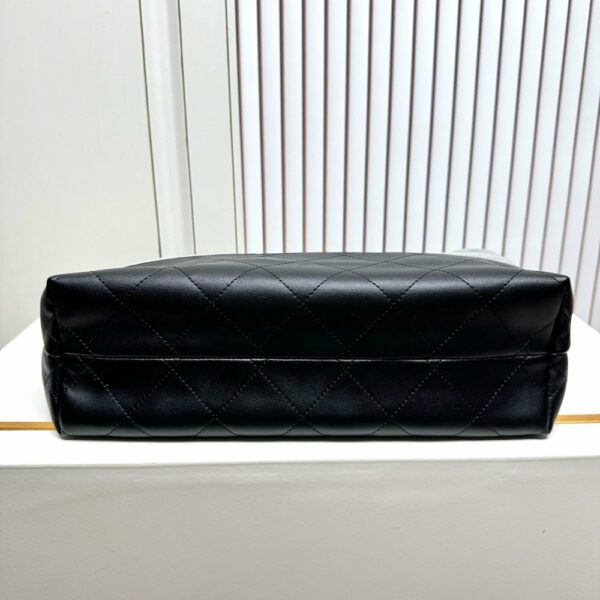 Stylish Fashion Carry CN Handbag 6100