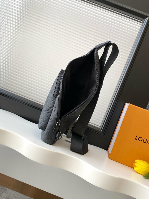 Stylish Fashion Carry LV Handbag M26730 Stylish Fashion Carry LV Handbag M26730