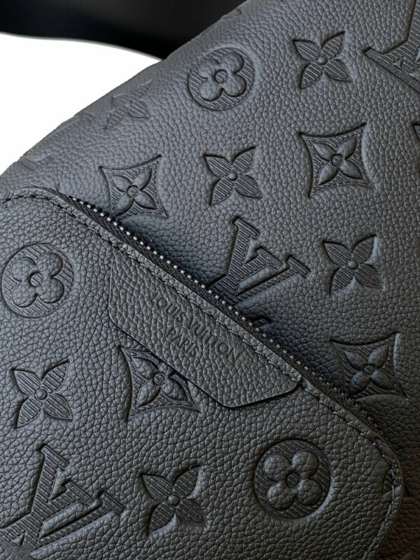 Stylish Fashion Carry LV Handbag M26730 Stylish Fashion Carry LV Handbag M26730