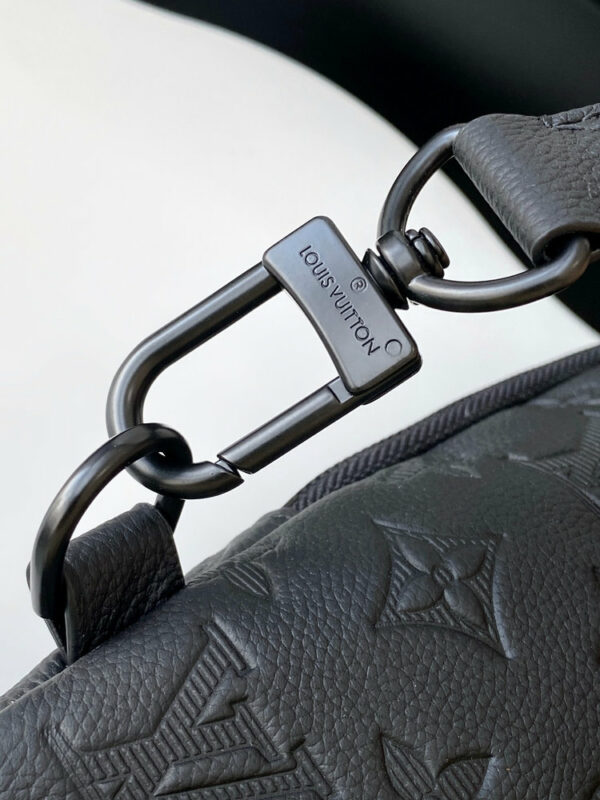 Stylish Fashion Carry LV Handbag M26730 Stylish Fashion Carry LV Handbag M26730