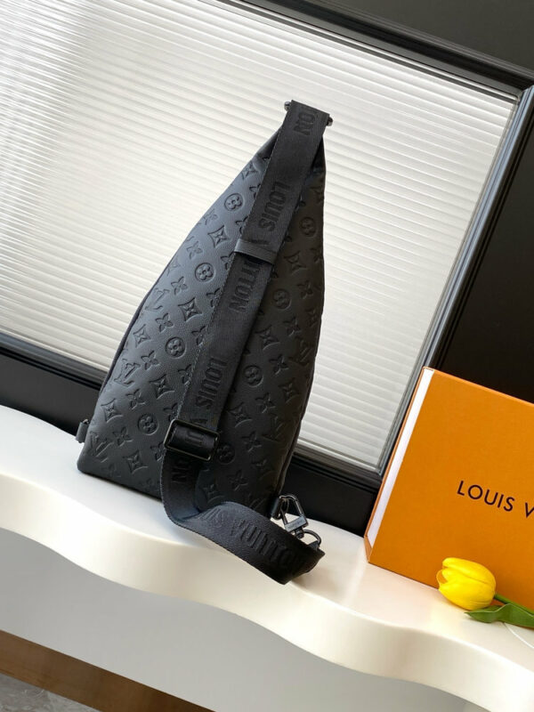 Stylish Fashion Carry LV Handbag M26730 Stylish Fashion Carry LV Handbag M26730