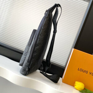 New Collection Fashion LV Handbag M26730 7 da3d78fd result