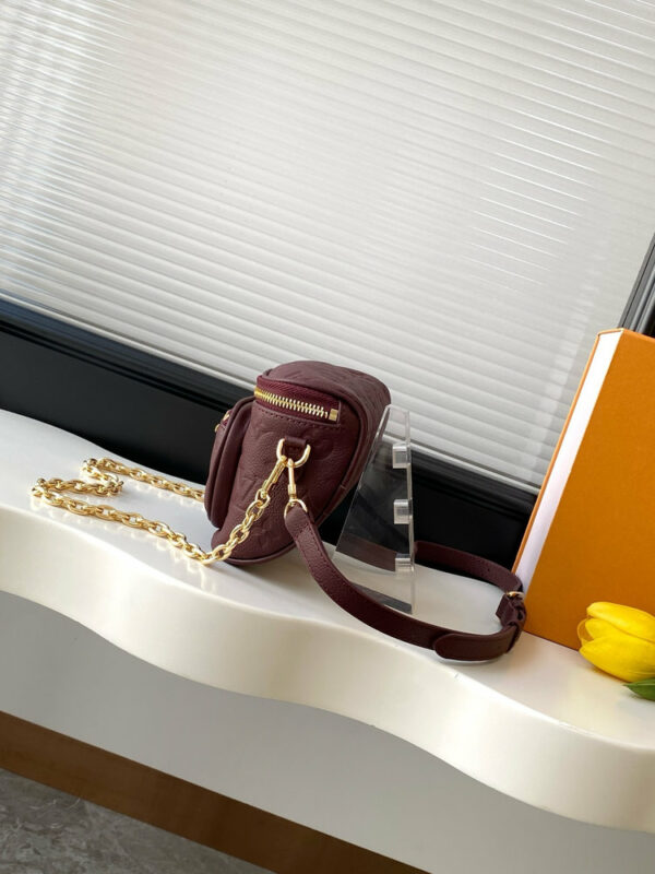 Stylish Fashion Carry LV Handbag M82208 Stylish Fashion Carry LV Handbag M82208