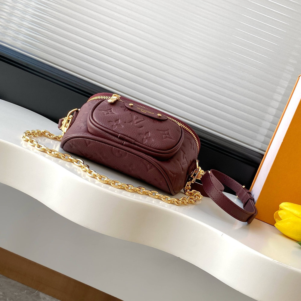 New Collection Fashion LV Handbag M82208 New Collection Fashion LV Handbag M82208