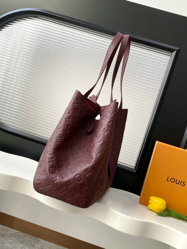 Stylish Fashion Carry LV Handbag M25860 Stylish Fashion Carry LV Handbag M25860