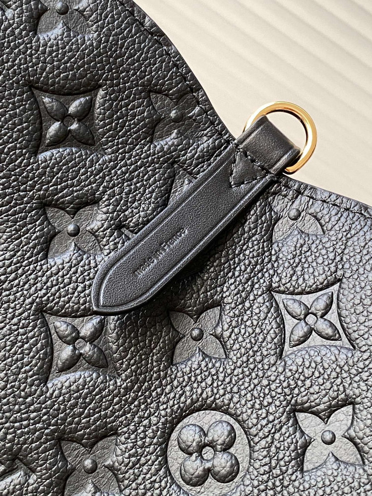 New Collection Fashion LV Handbag M25860 New Collection Fashion LV Handbag M25860