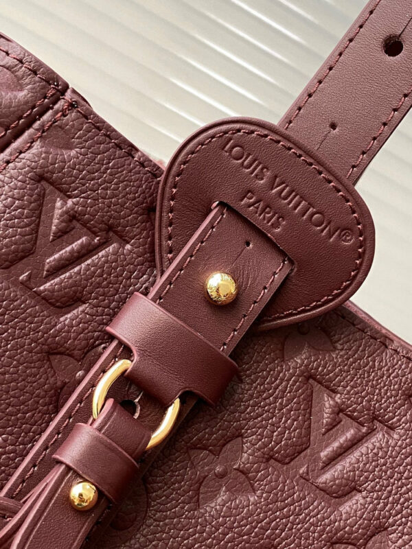Stylish Fashion Carry LV Handbag M25860 Stylish Fashion Carry LV Handbag M25860