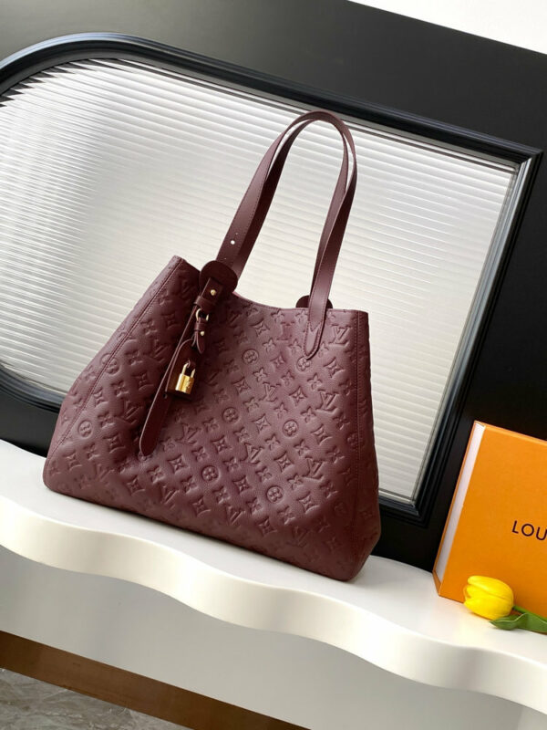 Stylish Fashion Carry LV Handbag M25860 Stylish Fashion Carry LV Handbag M25860
