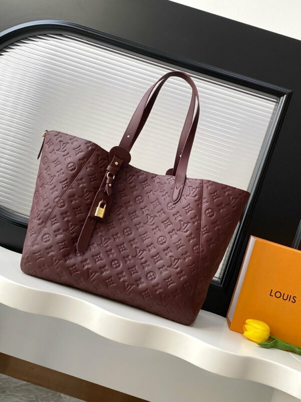 Stylish Fashion Carry LV Handbag M25860 Stylish Fashion Carry LV Handbag M25860