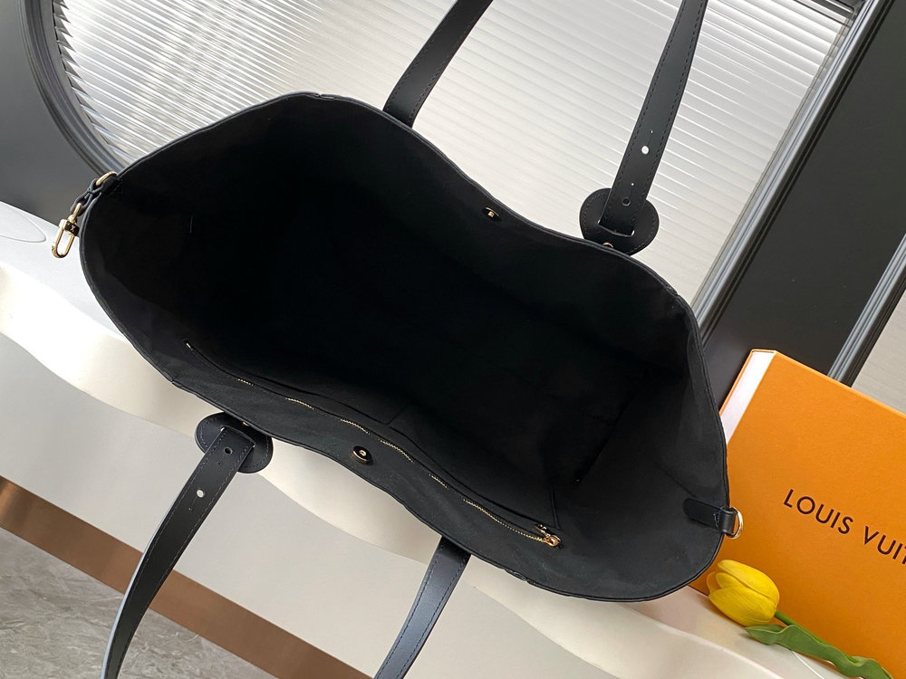 New Collection Fashion LV Handbag M25860 New Collection Fashion LV Handbag M25860