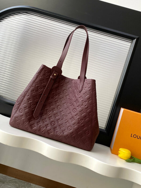 Stylish Fashion Carry LV Handbag M25860 Stylish Fashion Carry LV Handbag M25860