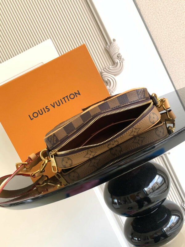 Stylish Fashion Carry LV Handbag M26020 Stylish Fashion Carry LV Handbag M26020