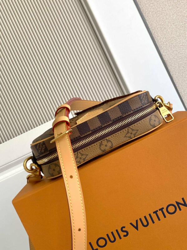 Stylish Fashion Carry LV Handbag M26020 Stylish Fashion Carry LV Handbag M26020