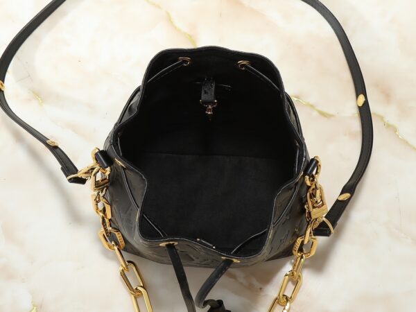 Chic Charm LV Handbag M26216-M26530 Chic Charm LV Handbag M26216-M26530