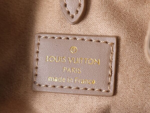 Chic Charm LV Handbag M26216-M26530 Chic Charm LV Handbag M26216-M26530