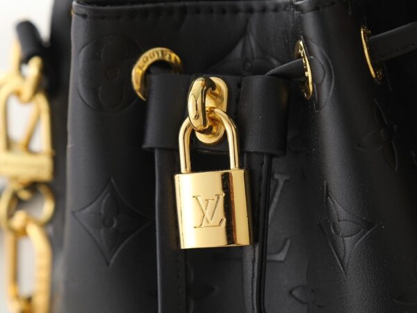 Chic Charm LV Handbag M26216-M26530 Chic Charm LV Handbag M26216-M26530