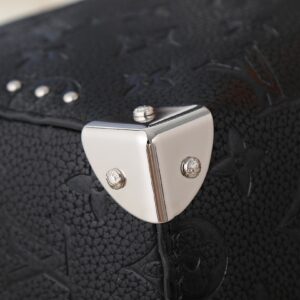 Luxury LV Handbag M26181-M26392 2 41c4f203