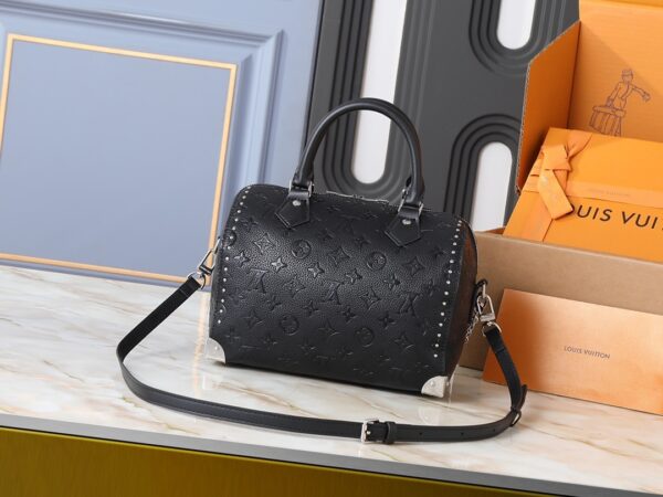 Chic Charm LV Handbag M26181-M26392 Chic Charm LV Handbag M26181-M26392