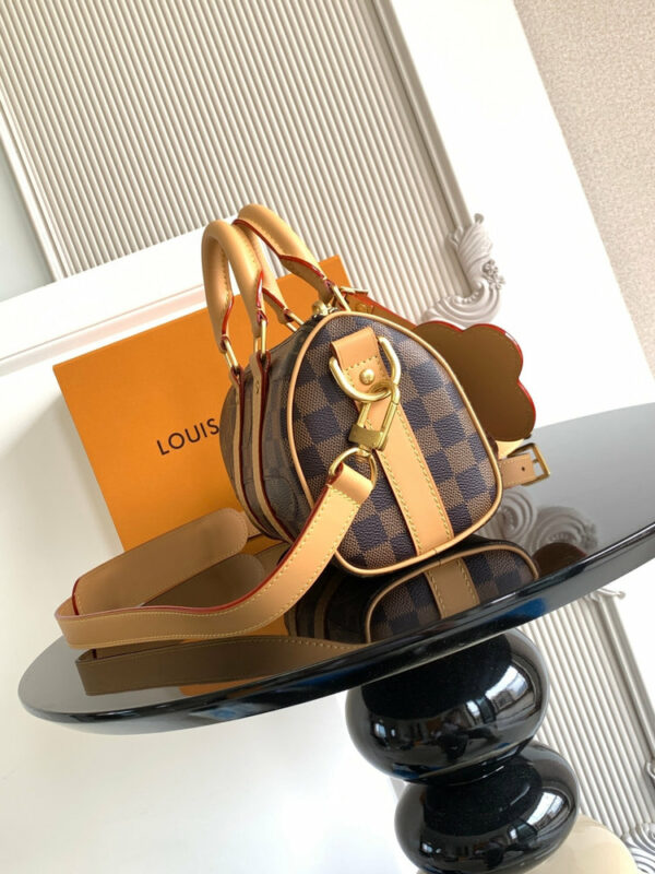 Stylish Fashion Carry LV Handbag M15428 Stylish Fashion Carry LV Handbag M15428
