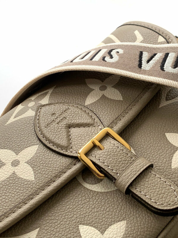 Stylish Fashion Carry LV Handbag M46386 Stylish Fashion Carry LV Handbag M46386