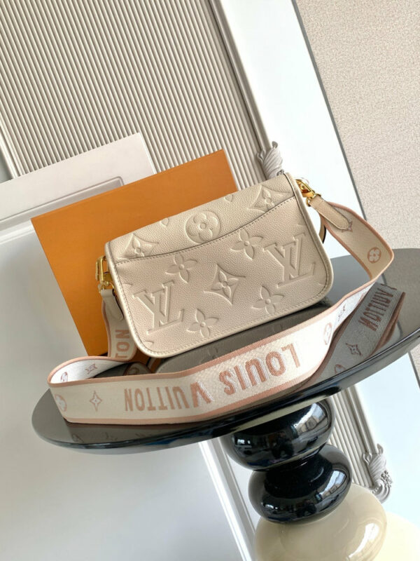 Stylish Fashion Carry LV Handbag M46386 Stylish Fashion Carry LV Handbag M46386